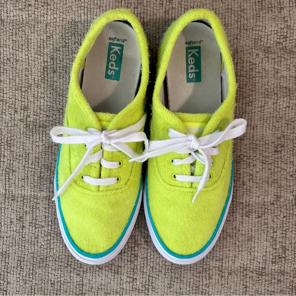 Keds Softerra Neon Green Fuzzy Tennis Ball Terry Cloth Sneakers Women's 6.5